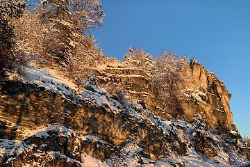 winter-felsen-kinding_haunstetten-2-sabine_lund-2021.jpg