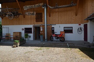 Motor-Radl-Stall
