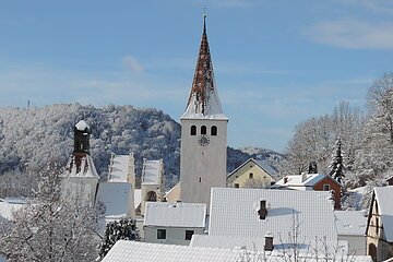 Kirchenburg Kinding im Winter