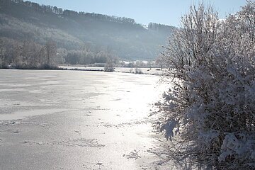 Der Kratzmühlsee im Winter